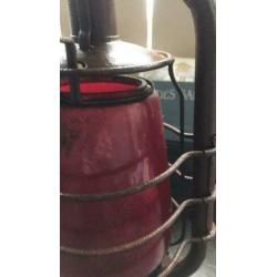 Antieke scheepslantaarn scheepslamp ijzer mt rood glazen kap