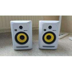 KRK RP6 RoKit G3 White (2 speakers + 2 stands + kabels)