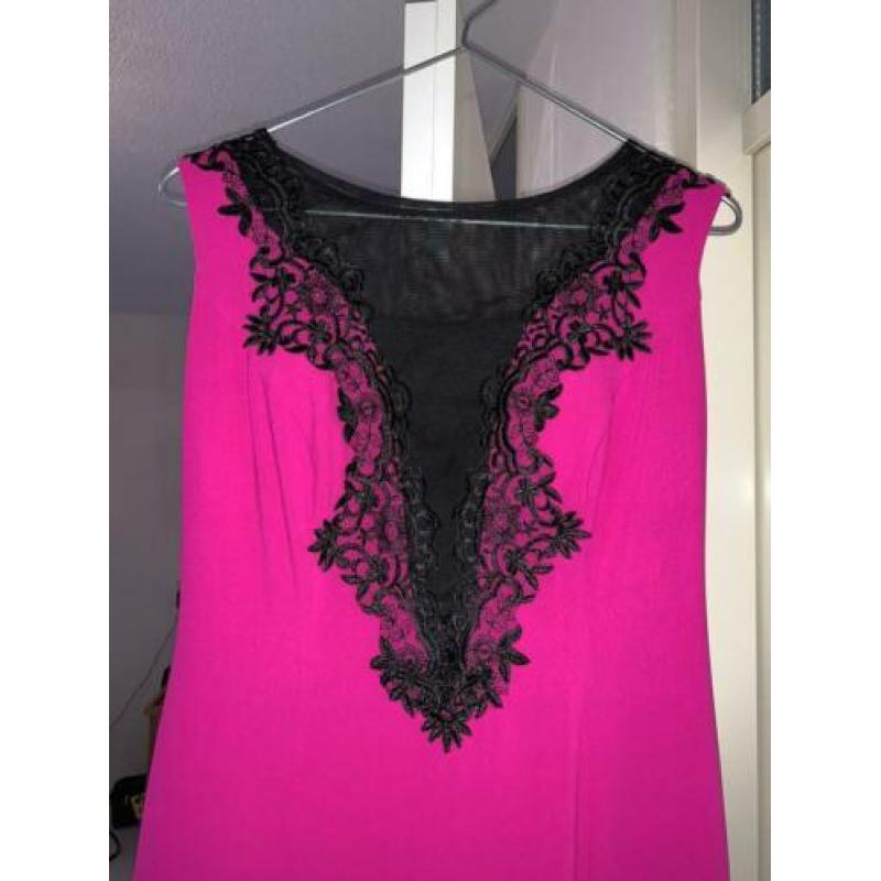 Mooie roze dames jurk met design maat 38