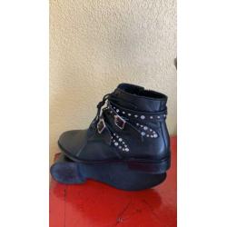 Boots laarsjes mt 38
