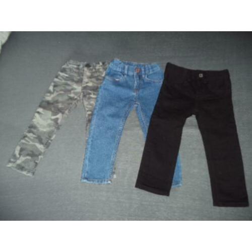 Pakketje jongens jeans maat 92