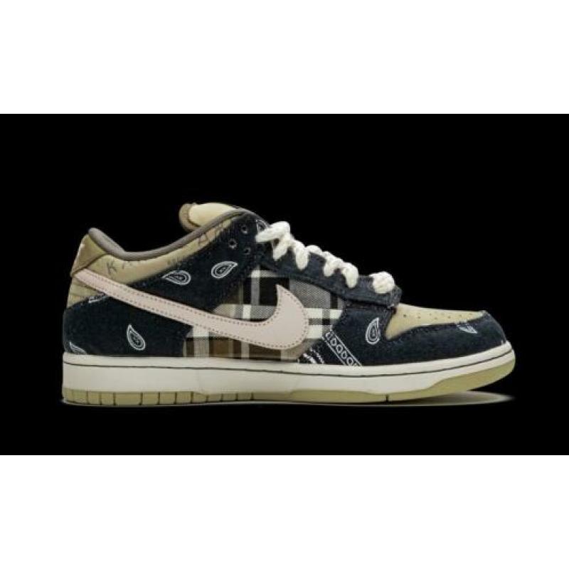 Nike SB Dunk Low 'Travis Scott' 43