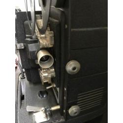 Vintage Bell & Howell filmprojector autoload.