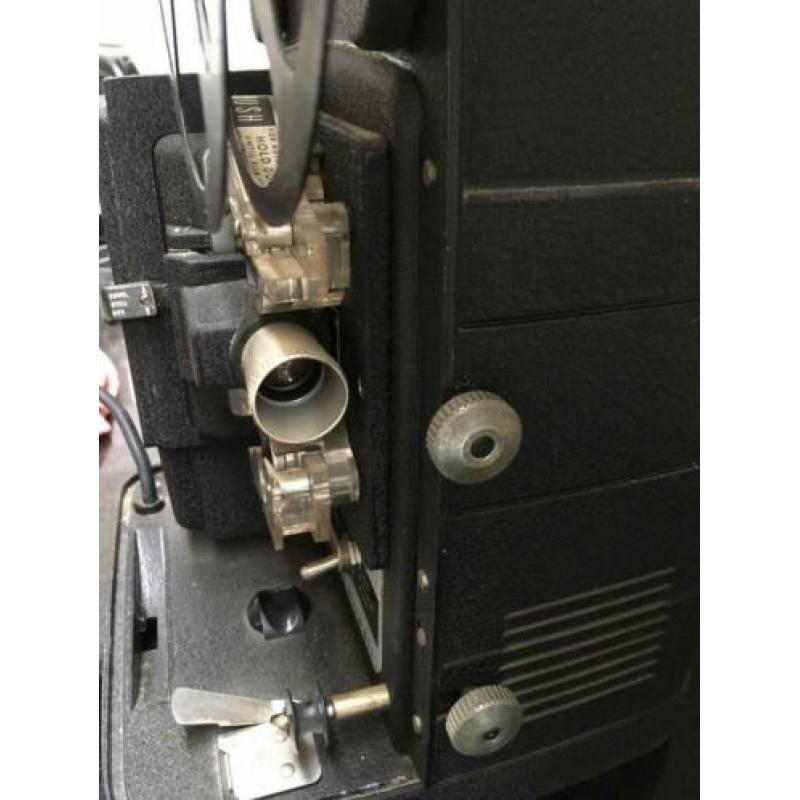 Vintage Bell & Howell filmprojector autoload.