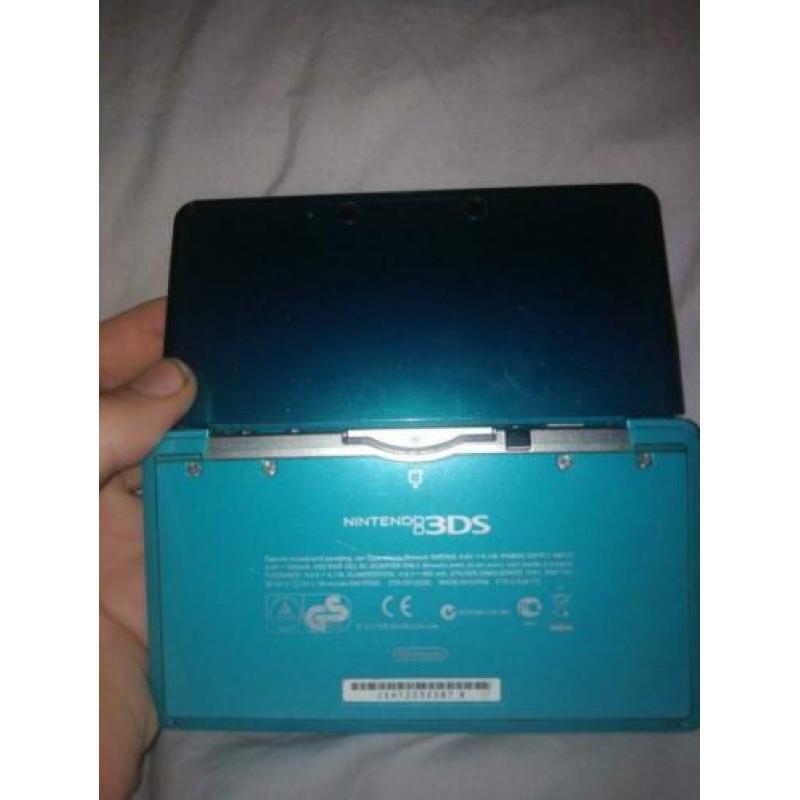 Nintendo 3ds met enkele spellen