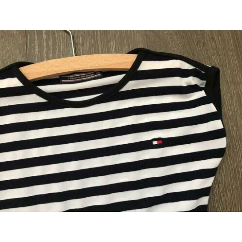 Meisjes jurkje / jurk van Tommy Hilfiger Mt 116
