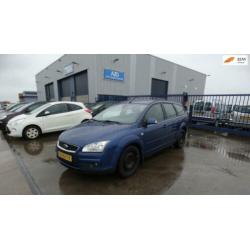 Ford Focus Wagon 1.8 TDCI Ghia / cruise control / climate co