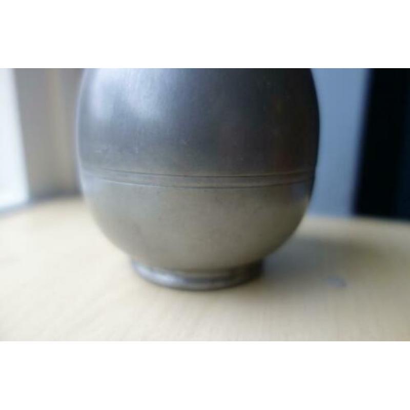 Tinnen vaasje. 15 cm. Loch Tollenaar & Co. Tin