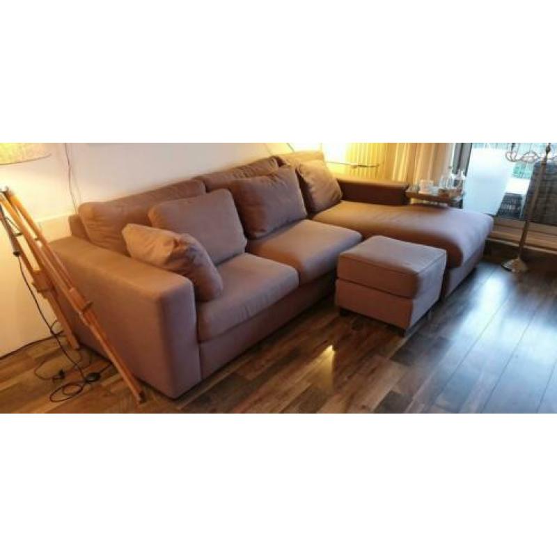 Lounge bank van een riverdale winkel