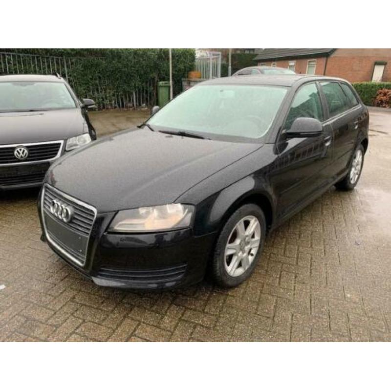 Audi A3 Sportback 1.6 TDI Ambition Pro Line Business panoram
