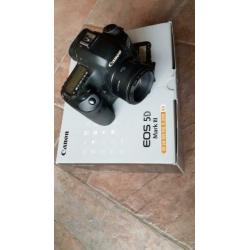 Canon 5D mark lll met Canon 50mm ll 1.8
