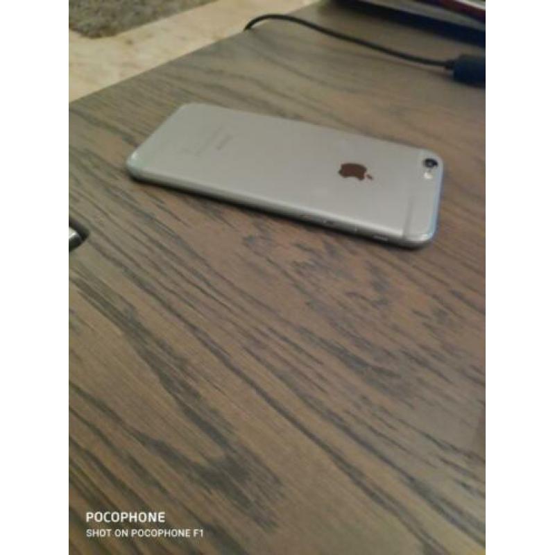 Kapotte iPhone 6 voor onderdelen 16 GB - zonder iCloud lock