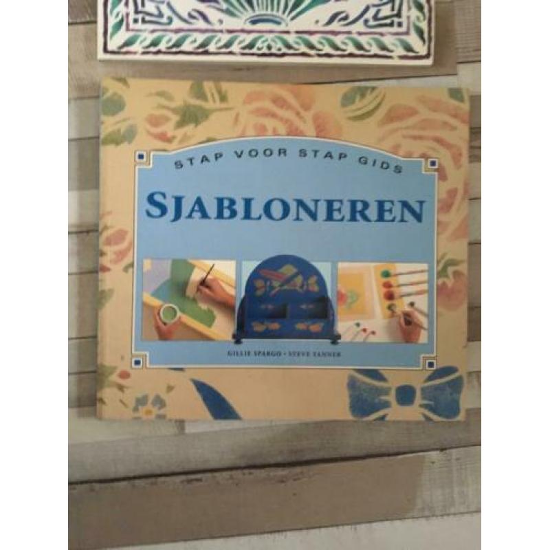 2 mooie hobby boeken sjabloneren met ongebruikte sjablonen