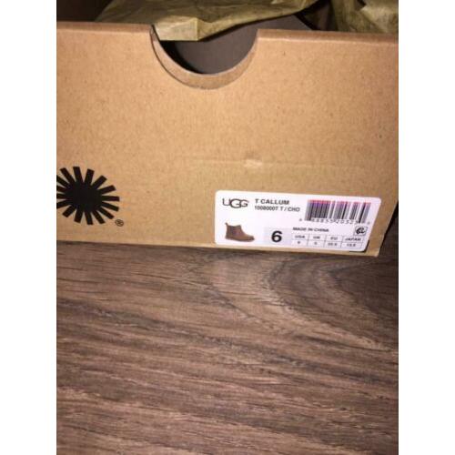 Ugg maat 22.5