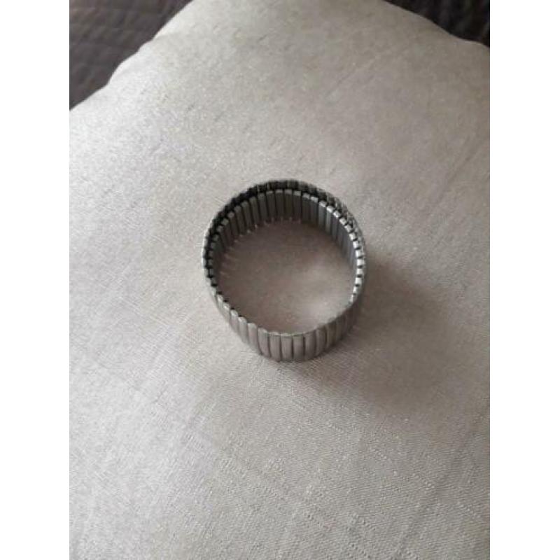 Mooie stalen brede 2,8 cm Flexibele armband maat L- DAMES