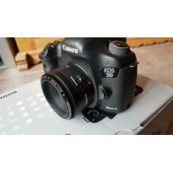 Canon 5D mark lll met Canon 50mm ll 1.8