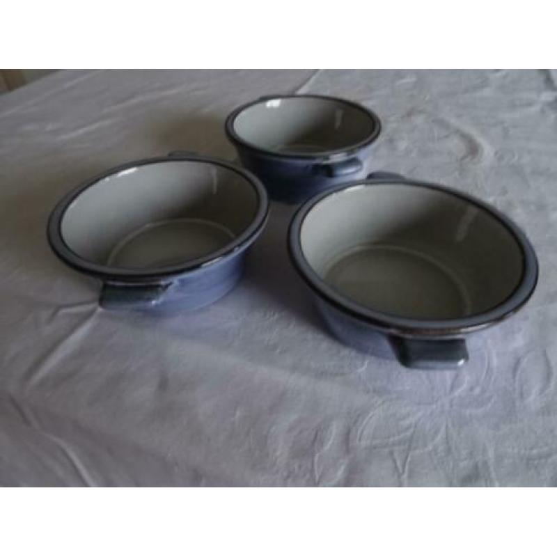 Volendams aardewerk, 3 soepkommen, blauw