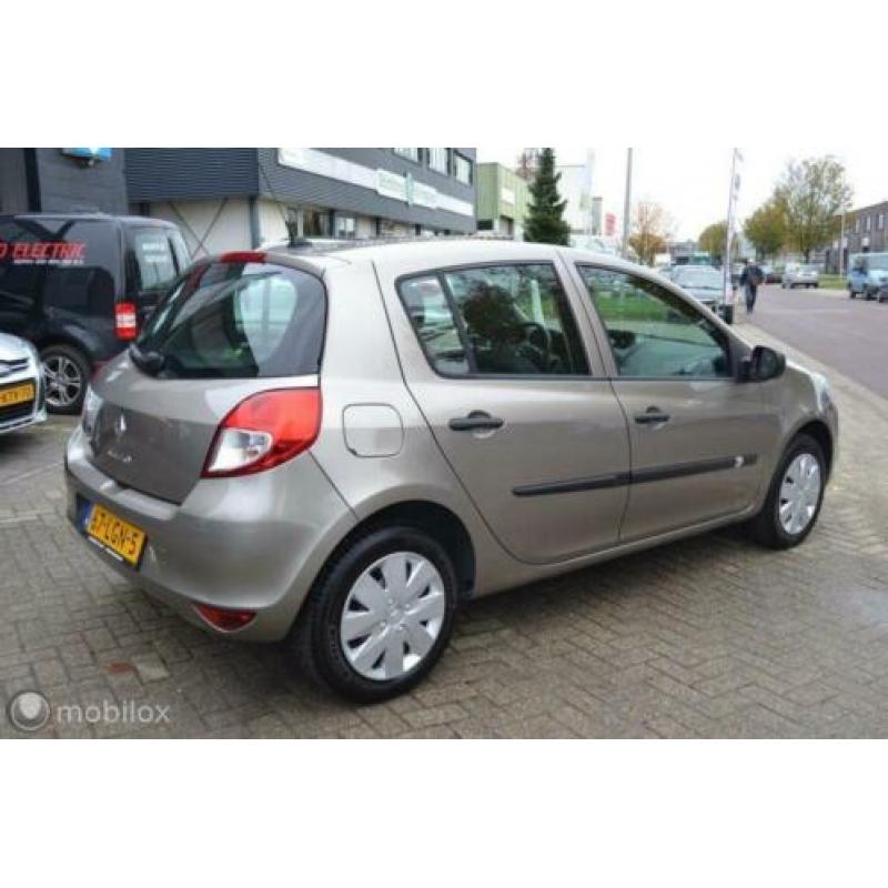 Renault Clio - 1.2 TCe Special Line Navi, Airco, 5 Drs, All