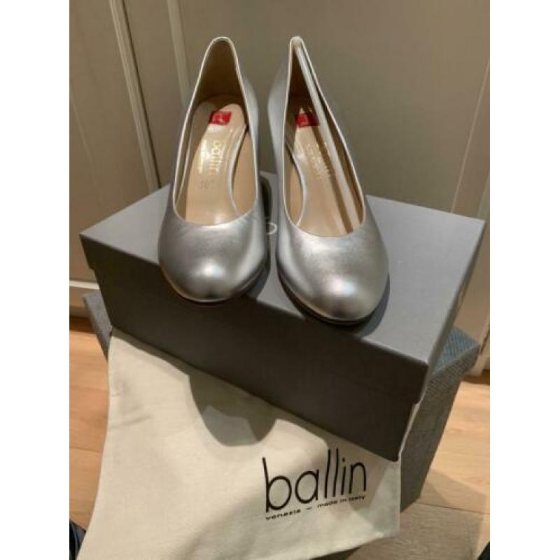 Verschillende merk schoenen. Ballin en GUCCI (Nieuw)
