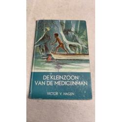 Oud boek De kleinzoon van de medicijnman door Victor V Hagen