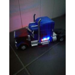 R/C USA-Truck FREIGHTLINER. PETERBILT-TRUCKS 359-serie LED