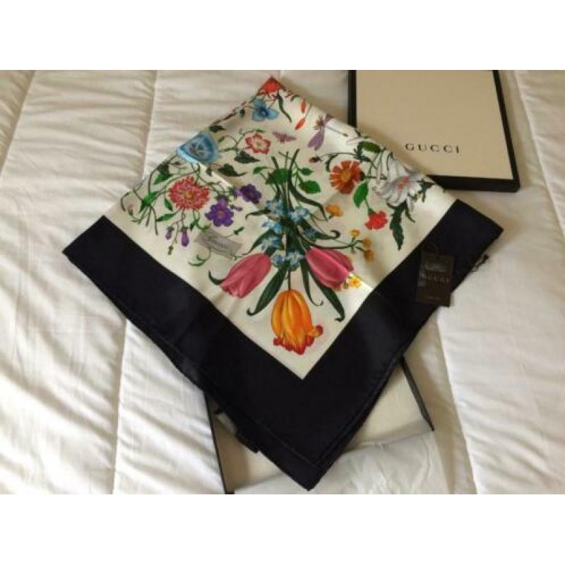 Gucci sjaal - Carré 90x90 cm Nieuw