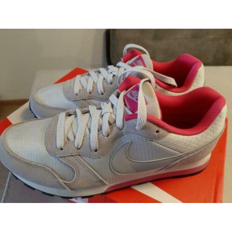 Nike sneakers roze-zilver maat 42,5 zgan