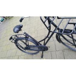 oppoefiets 28 ins geheel goedt met licht slot en rekje vooro