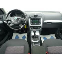 Skoda Octavia Combi 1.2 TSI Elegance - Navigatie-Xenon- Clim