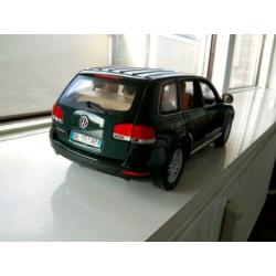 VW Touareg 1:18
