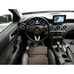 Mercedes-Benz A-Klasse 160 URBAN AMG-Line Navi, Xenon, Hleer