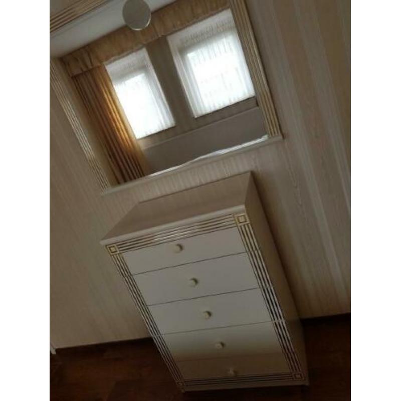 Complete slaap kamer te koop