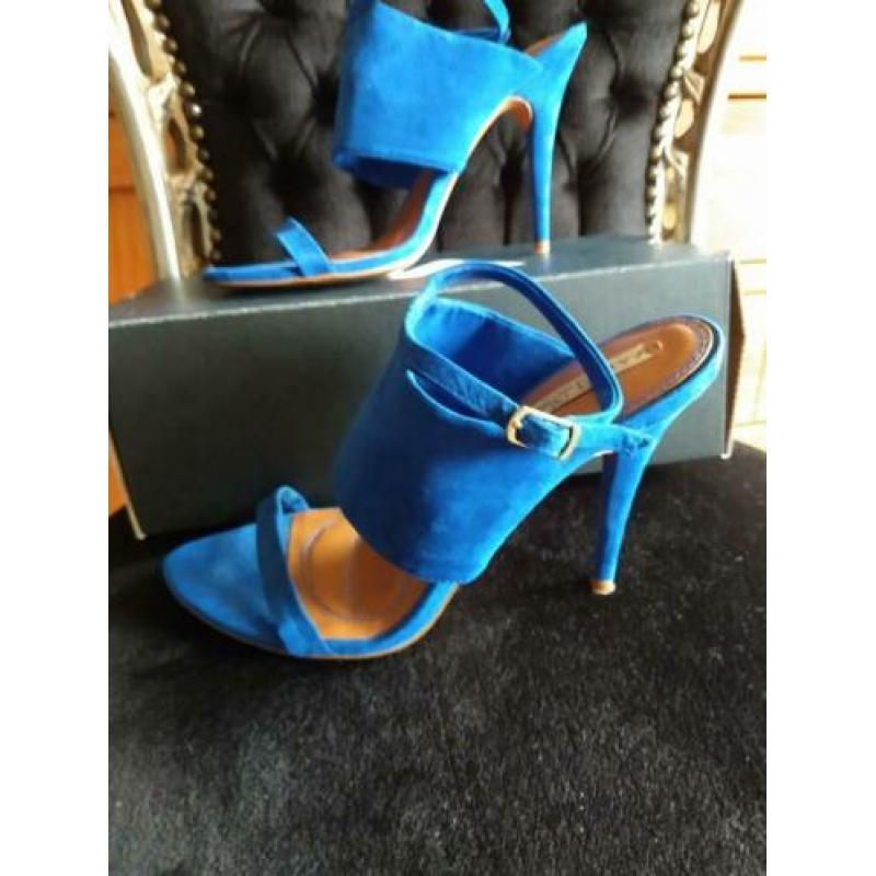 Kobaltblauwe hoge hak pumps maat 40 Zara