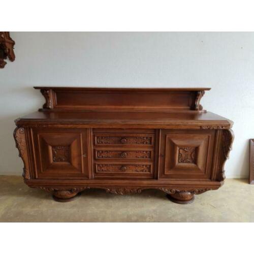 Vintage dressoir prima onderhouden jr 50, uniek houtsnijwek