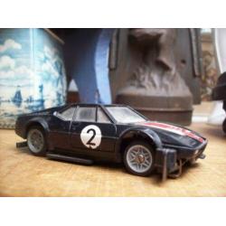 3x oude racebaan auto's BMW en porsche
