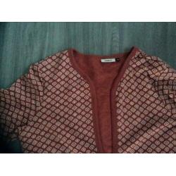 Jasje. Only. Maat XL. Blouse M44 Prijs voor het setje
