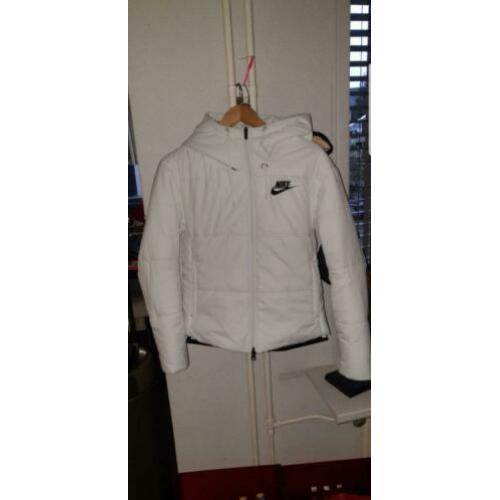 Nike winterjas maat S