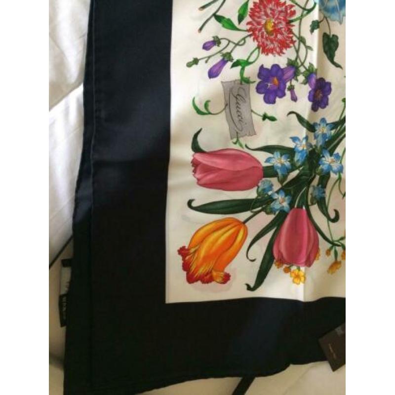 Gucci sjaal - Carré 90x90 cm Nieuw