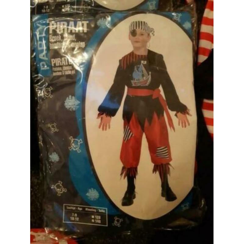 Piratenkleding en accesoires (carnaval), ruim 20 delig!