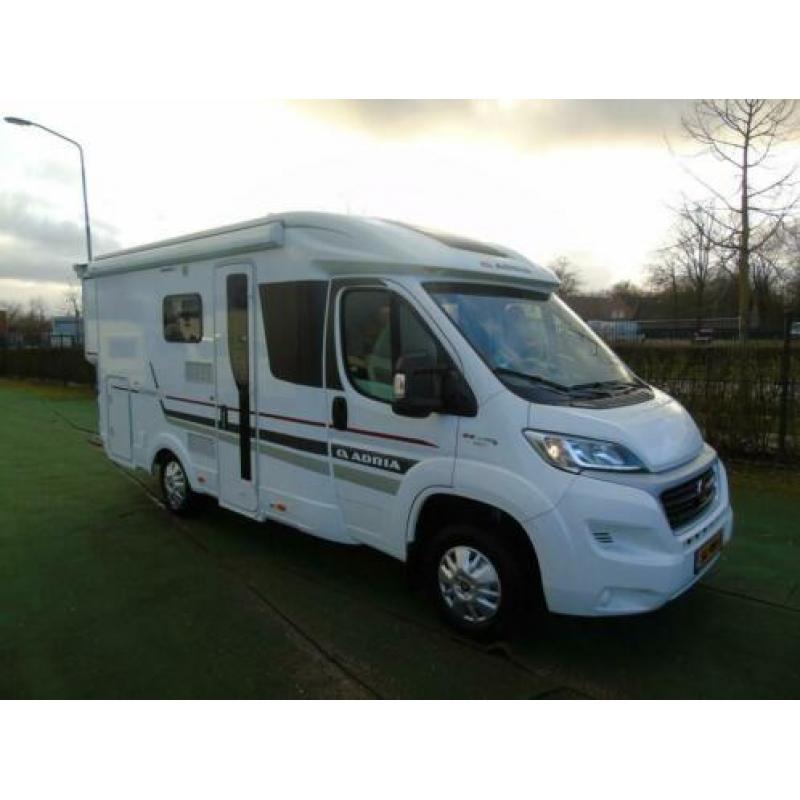 Adria Compact PLUS SCS Slide out