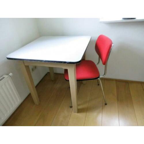 Vintage keukentafel brocante houten tafel bureau werkplek