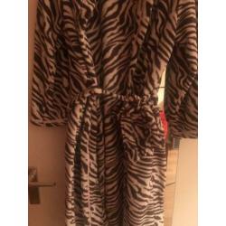 Badjas maat M in tijgerprint zacht fluffy