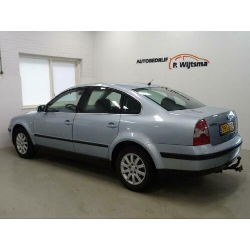 Volkswagen Passat 1.8 Turbo 150 pk AUTOMAAT Comfortline CLIM