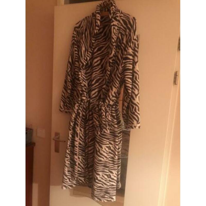 Badjas maat M in tijgerprint zacht fluffy