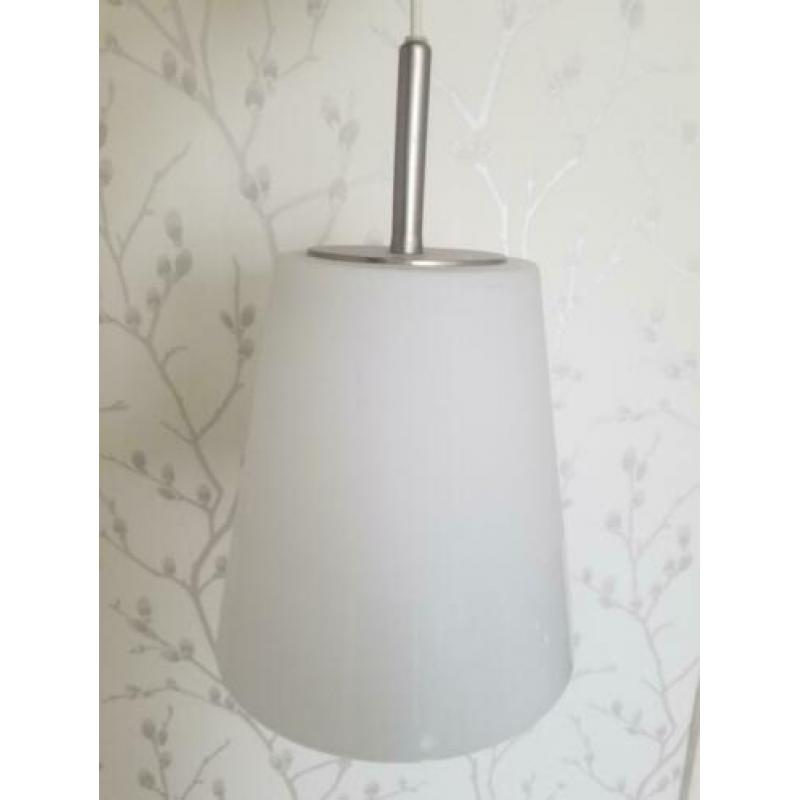 Hanglampje of ganglampje melkglas