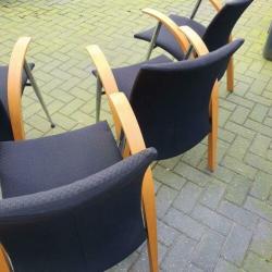 4 design stoelen .
