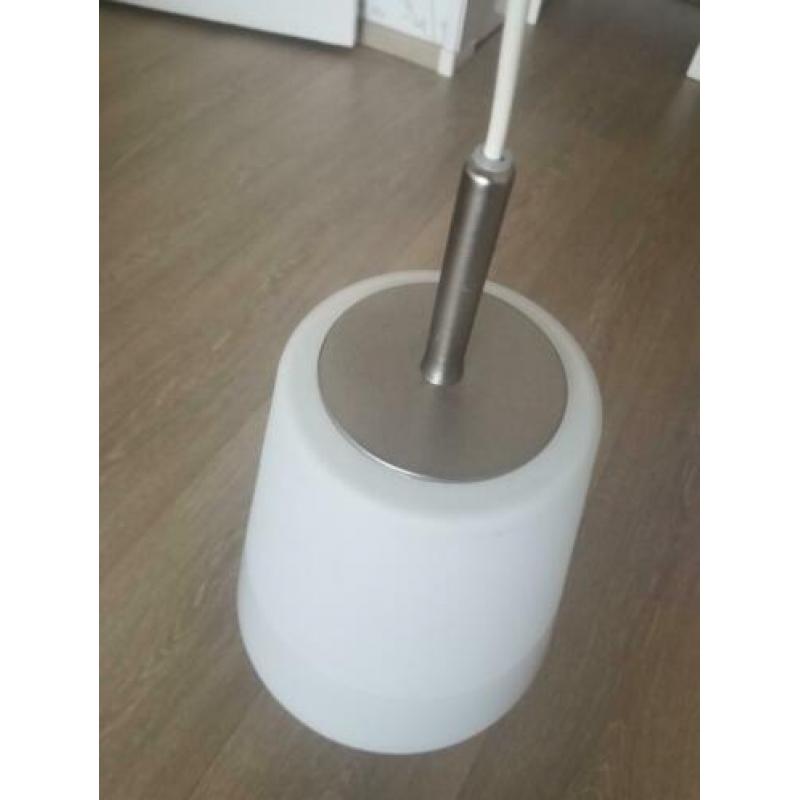 Hanglampje of ganglampje melkglas