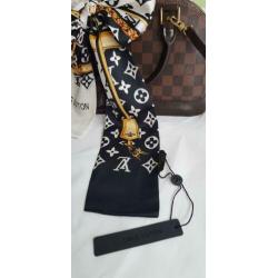 Trendy Louis*vuitton zijde sjaaltje