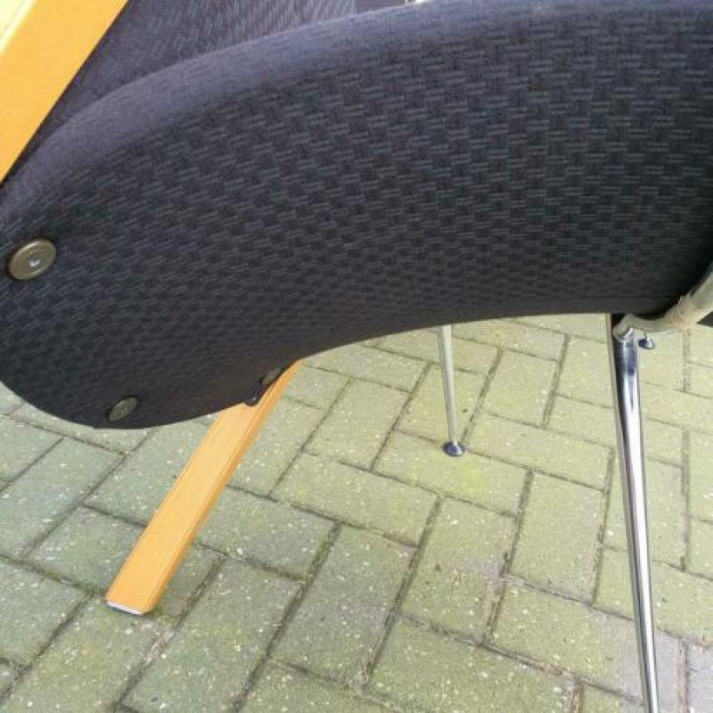 4 design stoelen .