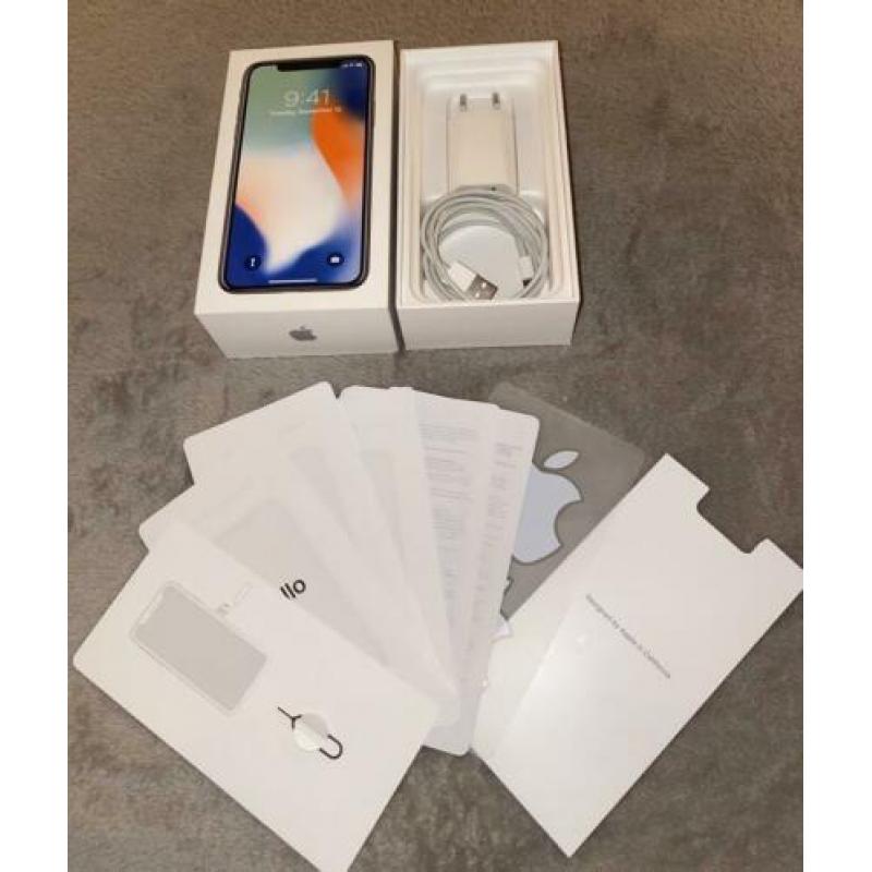 iPhone X 64GB Silver